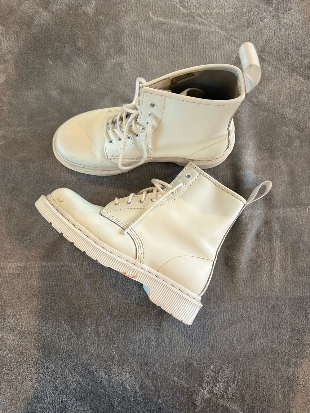 Dr. Martens 1460 Smooth Leather Boots Vintage Taupe 8